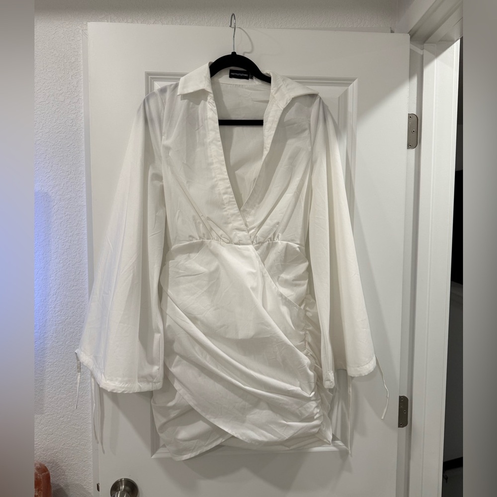 NWOT White Long Sleeve Mini Dress
